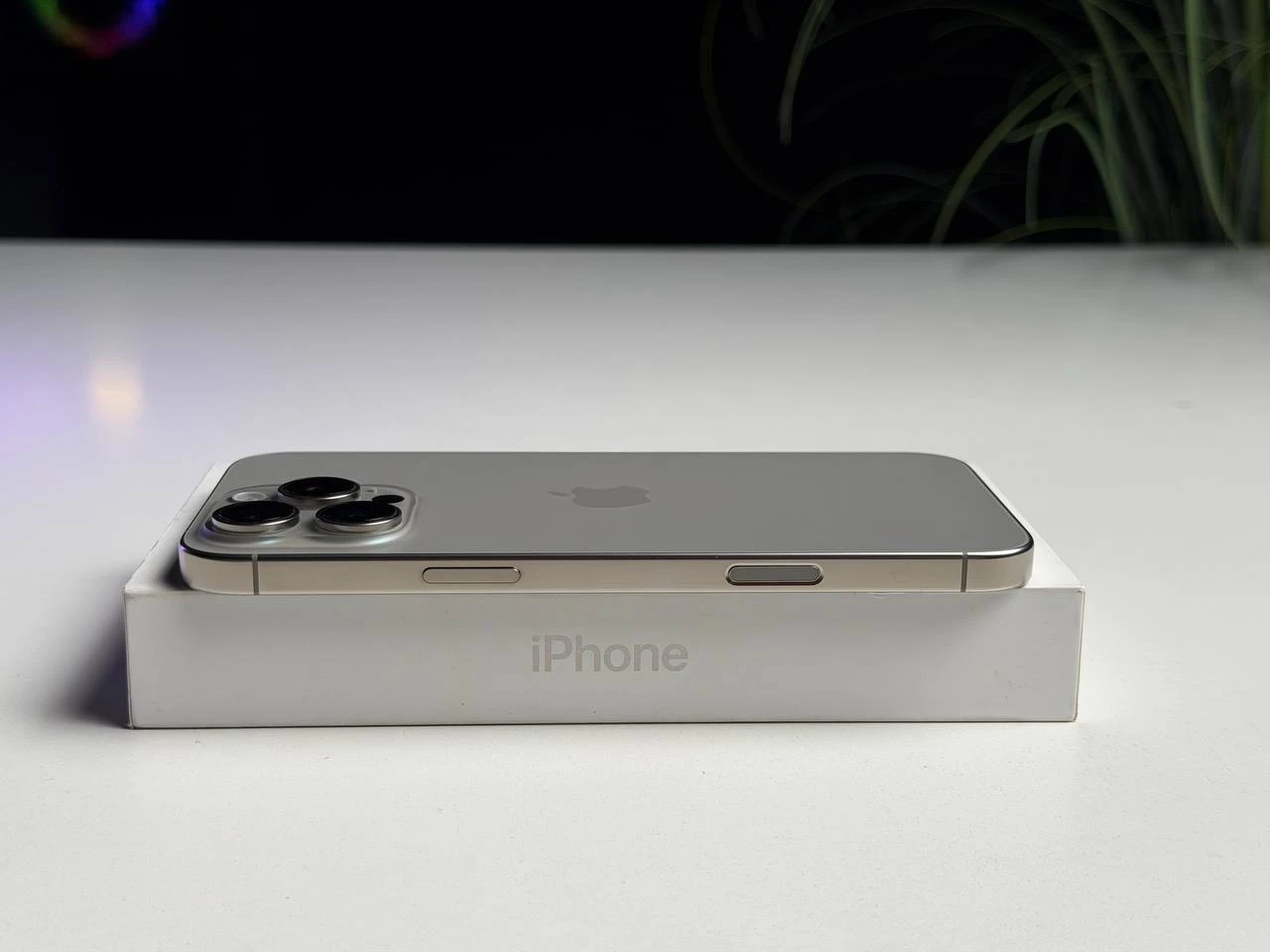 ВЖИВАНИЙ Б/У Apple iPhone 16 Pro Max 512GB Natural Titanium (MYX33) - Стан: ідеальний | Акумулятор: 99% | Комплектація: повний | Гарантія: 6 міс.
