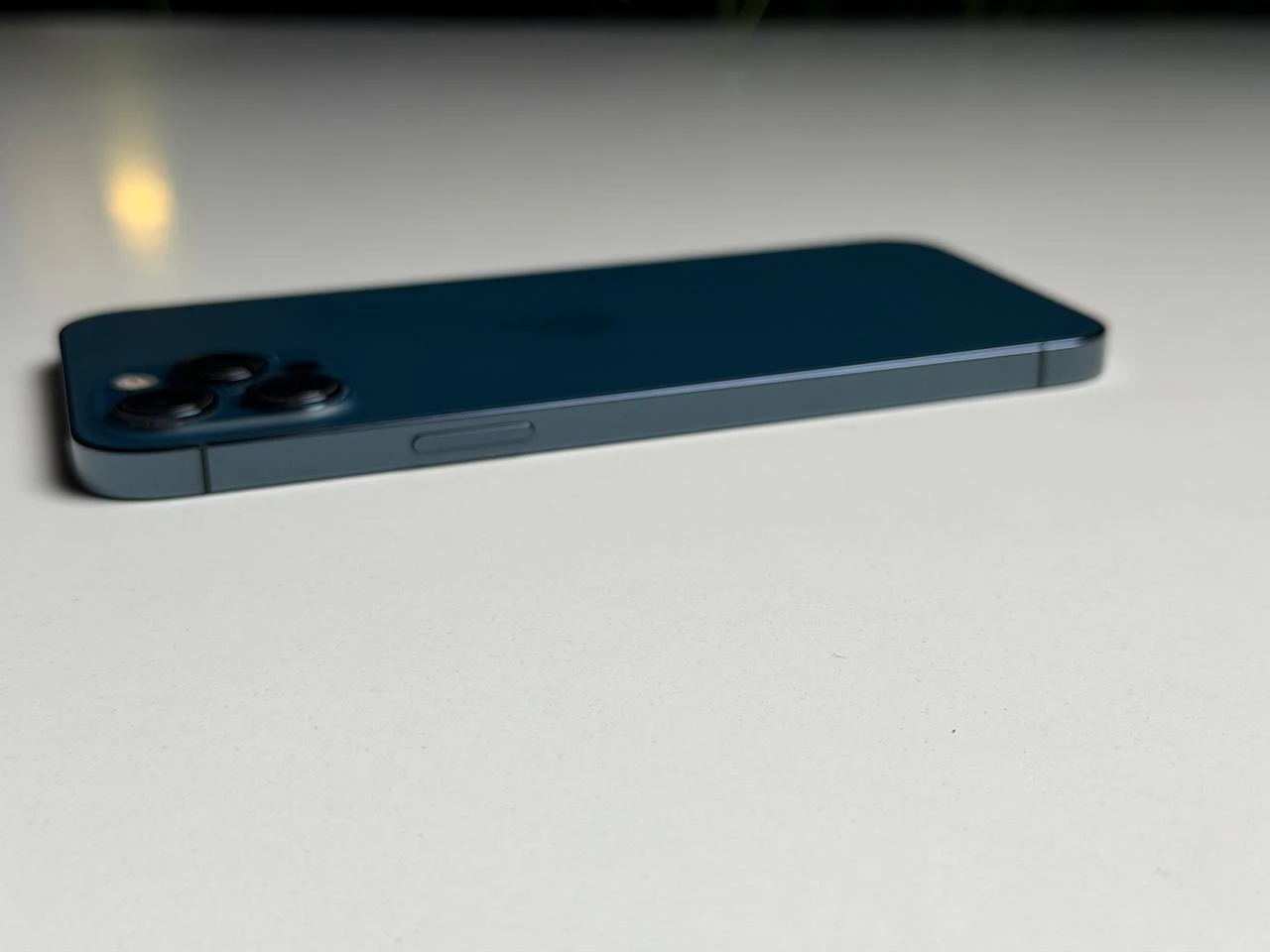 ВЖИВАНИЙ Б/У iPhone 12 Pro Max 256GB Pacific Blue (MGCN3, MGDF3) - Стан: задовільний | Акумулятор: 100% | Комплектація: повний | Гарантія: 3 міс.