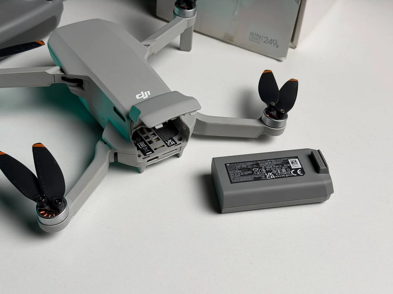 ВЖИВАНИЙ Б/У Квадрокоптер DJI Mini 2 SE (CP.MA.00000573.01) - Стан: гарний | Акумулятор: 100% | Комплектація: повний | Гарантія: 3 міс.