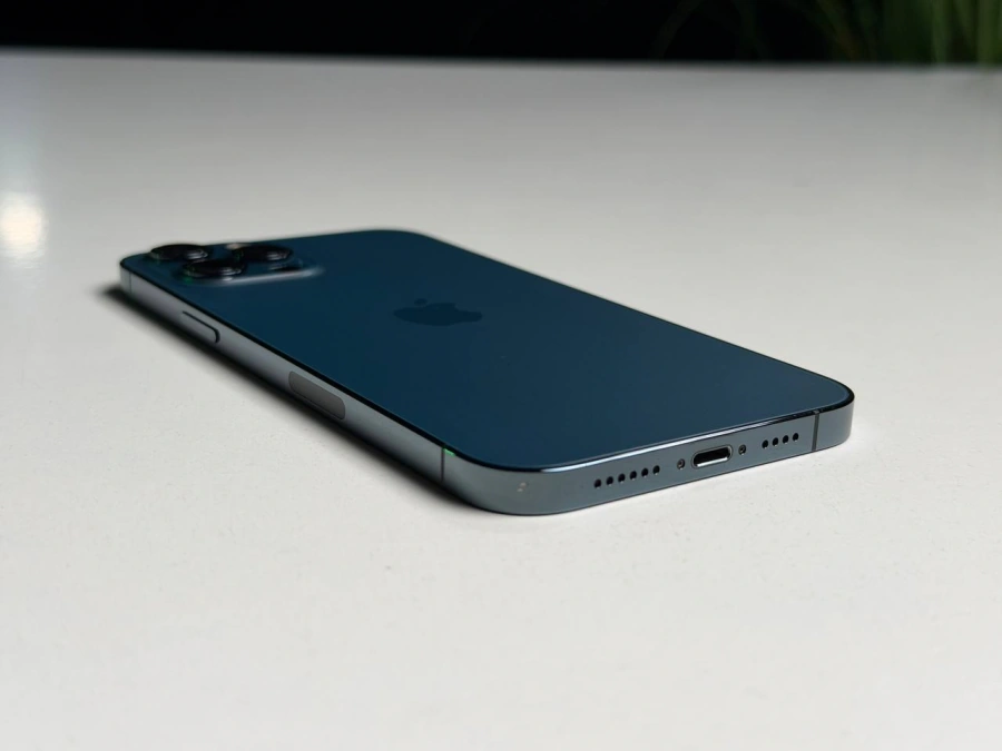 ВЖИВАНИЙ Б/У Apple iPhone 12 Pro Max 256GB Pacific Blue (MGCN3, MGDF3) - Стан: гарний | Акумулятор: 87% | Комплектація: iPhone, кабель | Гарантія: 3 міс.