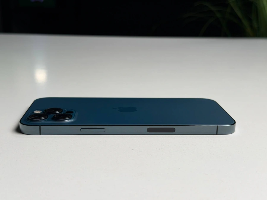 ВЖИВАНИЙ Б/У Apple iPhone 12 Pro Max 256GB Pacific Blue (MGCN3, MGDF3) - Стан: гарний | Акумулятор: 87% | Комплектація: iPhone, кабель | Гарантія: 3 міс.