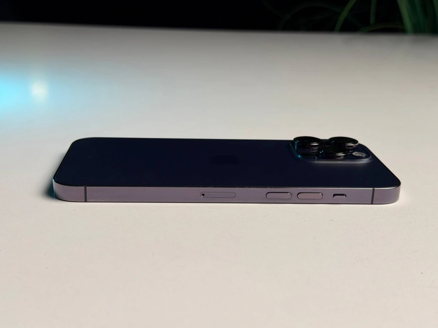 ВЖИВАНИЙ Б/У Apple iPhone 14 Pro Max 256GB Deep Purple (MQ9X3) - Стан: гарний | Акумулятор: 100% | Комплект: iPhone, кабель | Гарантія: 3 міс.