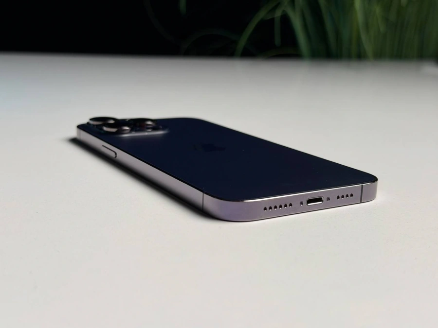ВЖИВАНИЙ Б/У Apple iPhone 14 Pro Max 256GB Deep Purple (MQ9X3) - Стан: гарний | Акумулятор: 100% | Комплект: iPhone, кабель | Гарантія: 3 міс.