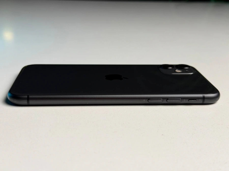 ВЖИВАНИЙ Б/У Apple iPhone 11 64GB Black (MWLT2) Full Box - Состояние: хороший | Аккумулятор: 100% | Комплектация: iPhone, кабель | Гарантия: 3 мес.