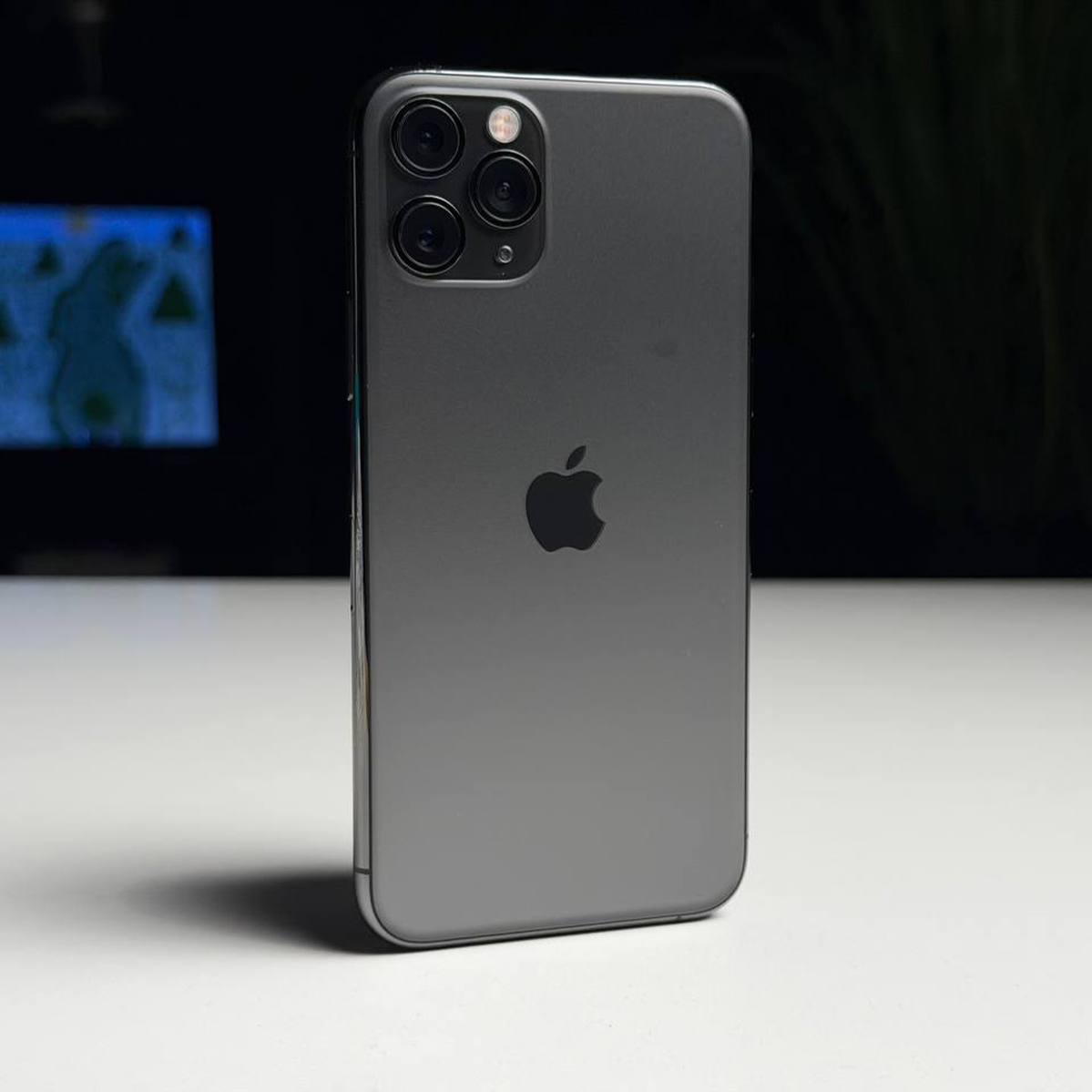 ВЖИВАНИЙ Б/У Apple iPhone 11 Pro 512GB Space Gray (MWCD2) - Состояние: хороший | Аккумулятор: 100% | Комплектация: iPhone, кабель | Гарантия: 3 мес.