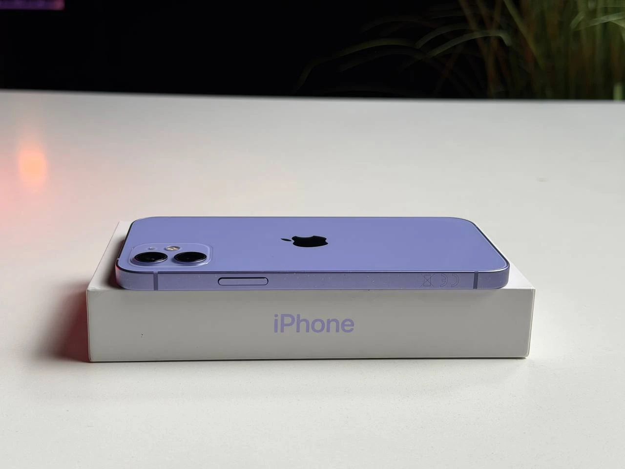 ВЖИВАНИЙ Б/У Apple iPhone 12 128GB Purple (MJNP3) - Стан: гарний | Акумулятор: 100% | Комплектація: повний | Гарантія: 3 міс.
