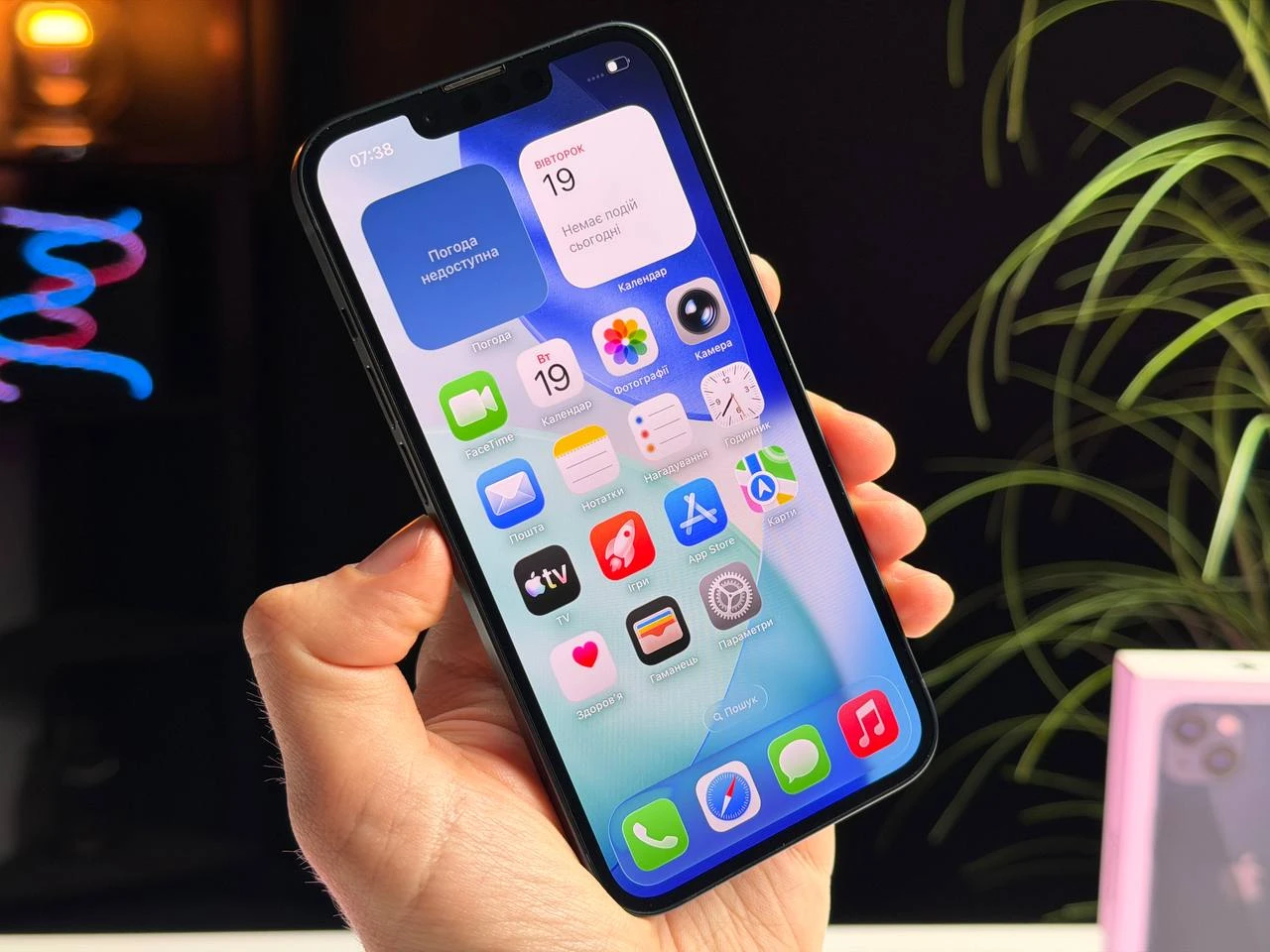 ВЖИВАНИЙ Б/У Apple iPhone 13 128GB Midnight (MLML3, MLPF3) - Стан: гарний | Акумулятор: 100% | Комплектація: повний | Гарантія: 3 міс.