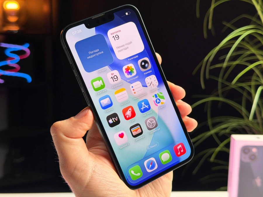 ВЖИВАНИЙ Б/У Apple iPhone 13 128GB Midnight (MLML3, MLPF3) - Стан: гарний | Акумулятор: 100% | Комплектація: повний | Гарантія: 3 міс.