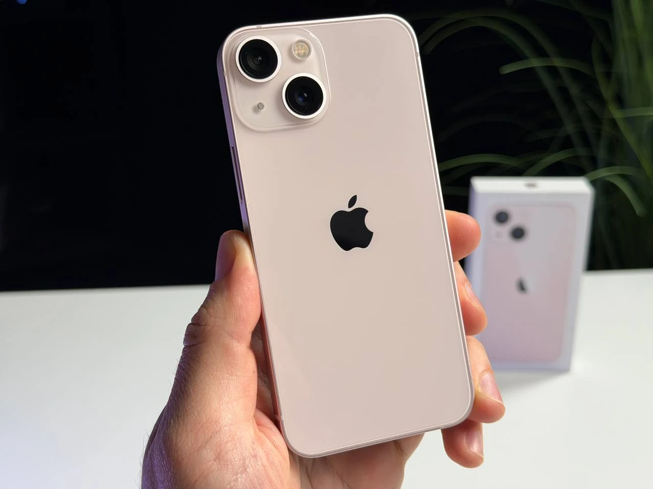 ВЖИВАНИЙ Б/У Apple iPhone 13 Mini 128GB Pink (MLHP3, MLK23) - Стан: гарний | Акумулятор: 100% | Комплектація: повний | Гарантія: 3 міс.