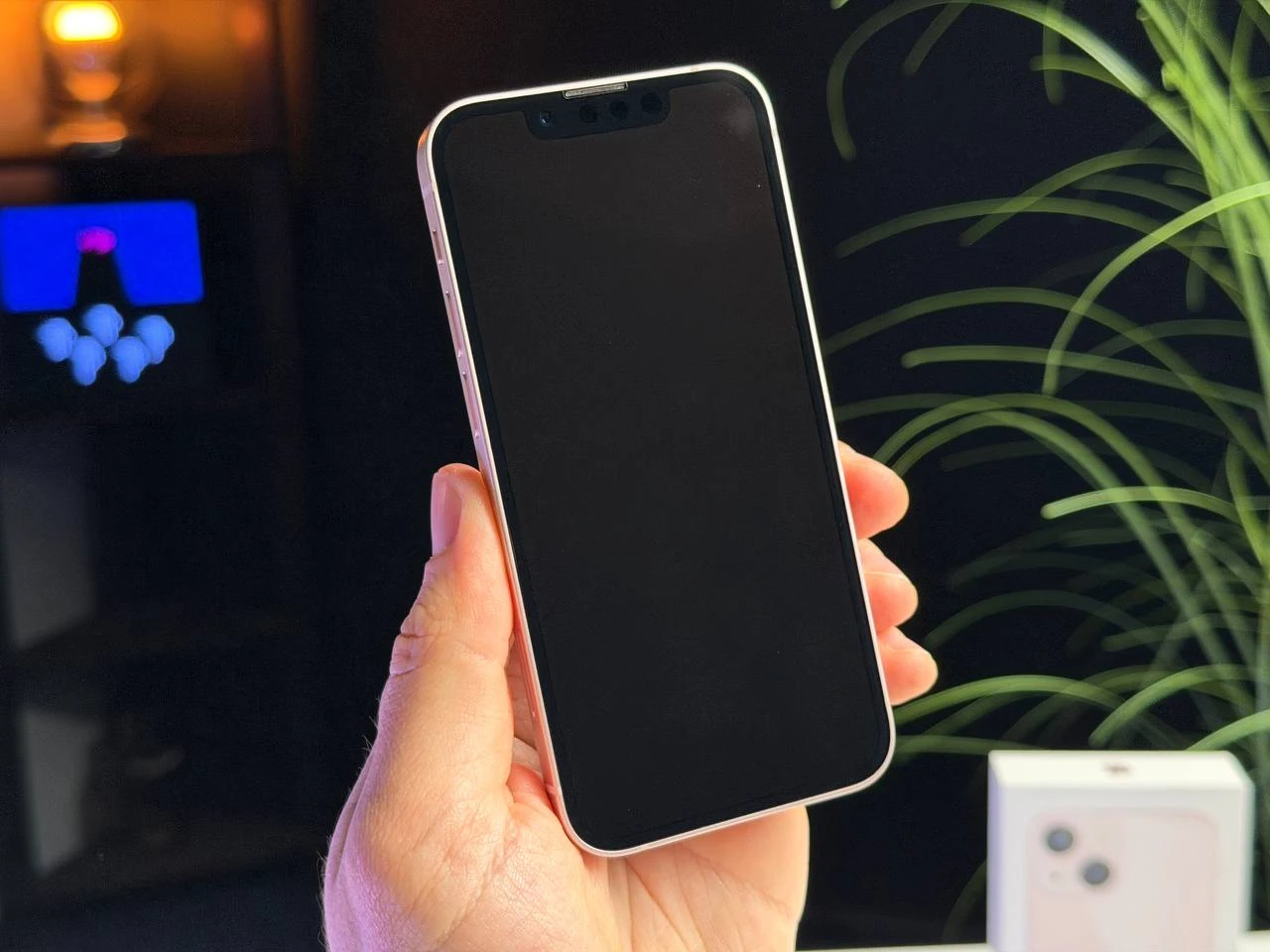 ВЖИВАНИЙ Б/У Apple iPhone 13 Mini 128GB Pink (MLHP3, MLK23) - Стан: гарний | Акумулятор: 100% | Комплектація: повний | Гарантія: 3 міс.