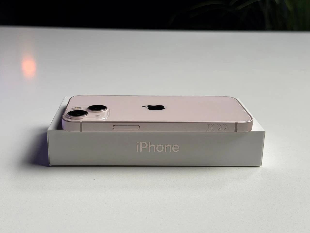 ВЖИВАНИЙ Б/У Apple iPhone 13 Mini 128GB Pink (MLHP3, MLK23) - Стан: гарний | Акумулятор: 100% | Комплектація: повний | Гарантія: 3 міс.