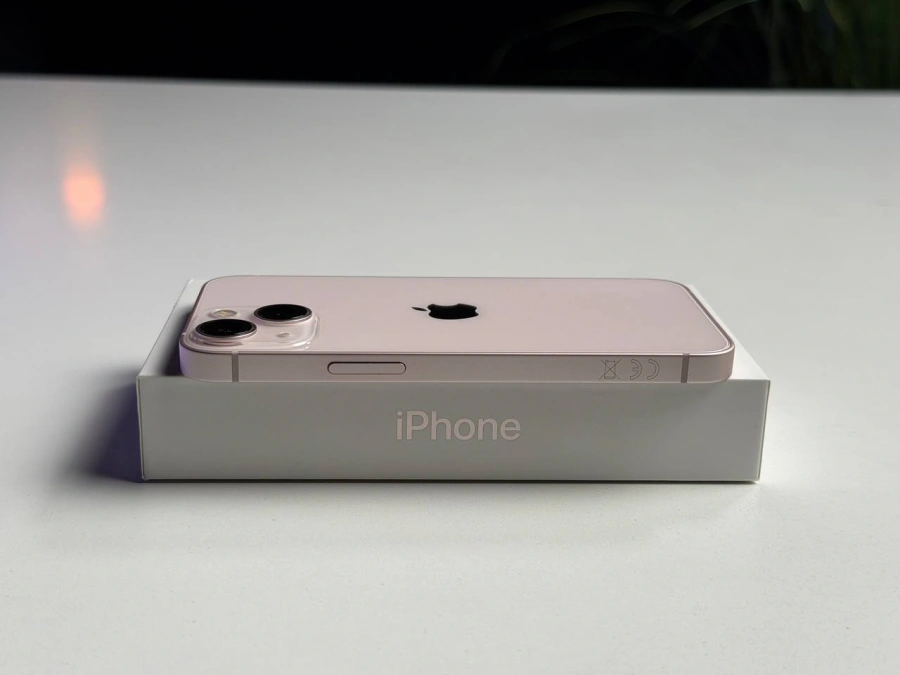 ВЖИВАНИЙ Б/У Apple iPhone 13 Mini 128GB Pink (MLHP3, MLK23) - Стан: гарний | Акумулятор: 100% | Комплектація: повний | Гарантія: 3 міс.