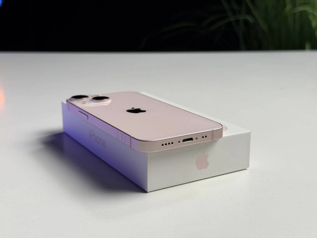 ВЖИВАНИЙ Б/У Apple iPhone 13 Mini 128GB Pink (MLHP3, MLK23) - Стан: гарний | Акумулятор: 100% | Комплектація: повний | Гарантія: 3 міс.