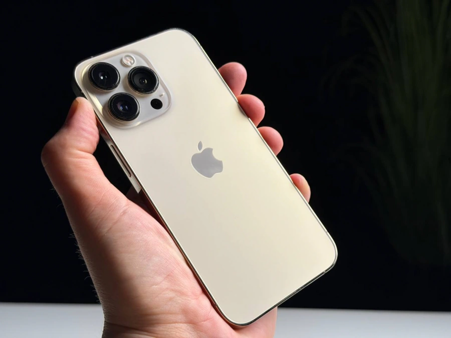 ВЖИВАНИЙ Б/У Apple iPhone 13 Pro 128GB Gold (MLTR3, MLVC3) - Состояние: хороший | Аккумулятор: 100% | Комплектация: iPhone, кабель | Гарантия: 3 мес.