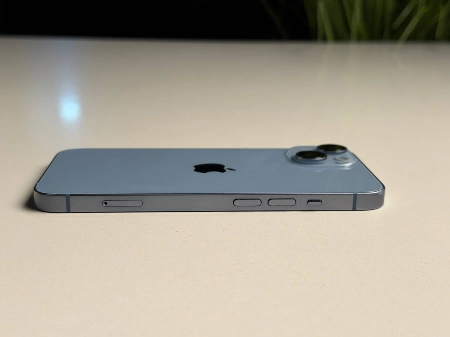 ВЖИВАНИЙ Б/У Apple iPhone 14 128GB Blue (MPVN3) - Стан: гарний | Акумулятор: 100% | Комплектація: iPhone, кабель | Гарантія: 3 міс.
