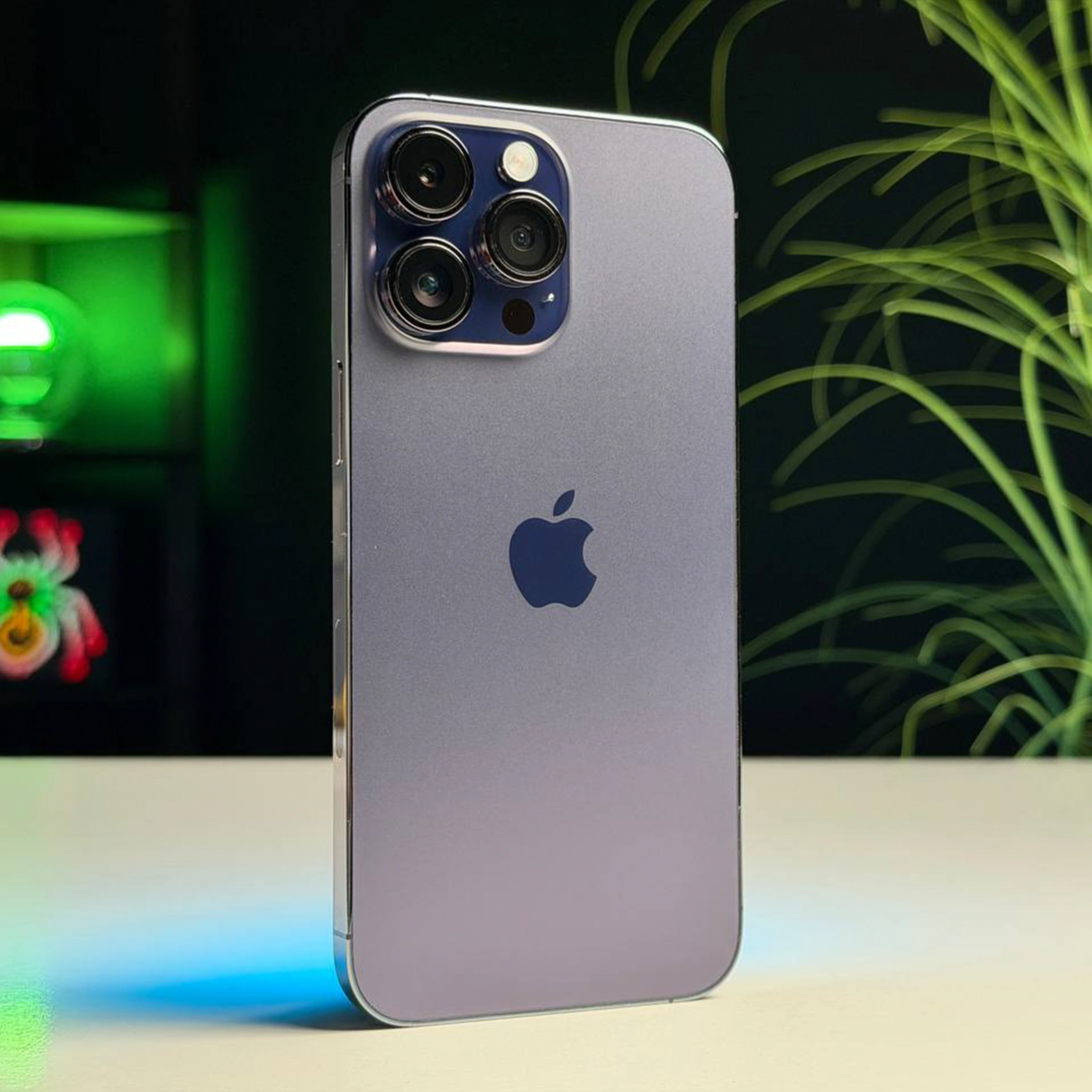 ВЖИВАНИЙ Б/У Apple iPhone 14 Pro Max 128GB Deep Purple eSim (MQ8R3) - Стан: гарний | Акумулятор: 100% | Комплектація: iPhone, кабель | Гарантія: 3 міс. ВЖИВАНИЙ Б/У Apple iPhone 14 Pro Max 128GB Deep Purple eSim (MQ8R3) - Стан: гарний | Акумулятор: 100% | Комплектація: iPhone, кабель | Гарантія: 3 міс.