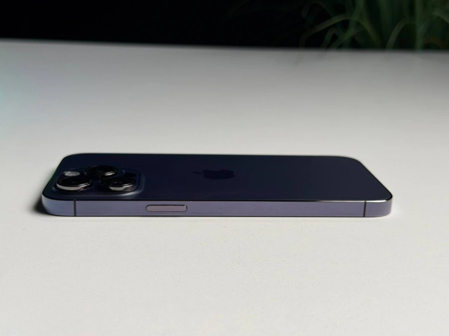 ВЖИВАНИЙ Б/У Apple iPhone 14 Pro Max 256GB Deep Purple (MQ9X3) - Стан: гарний | Акумулятор: 100% | Комплектація: iPhone, кабель | Гарантія: 3 міс.