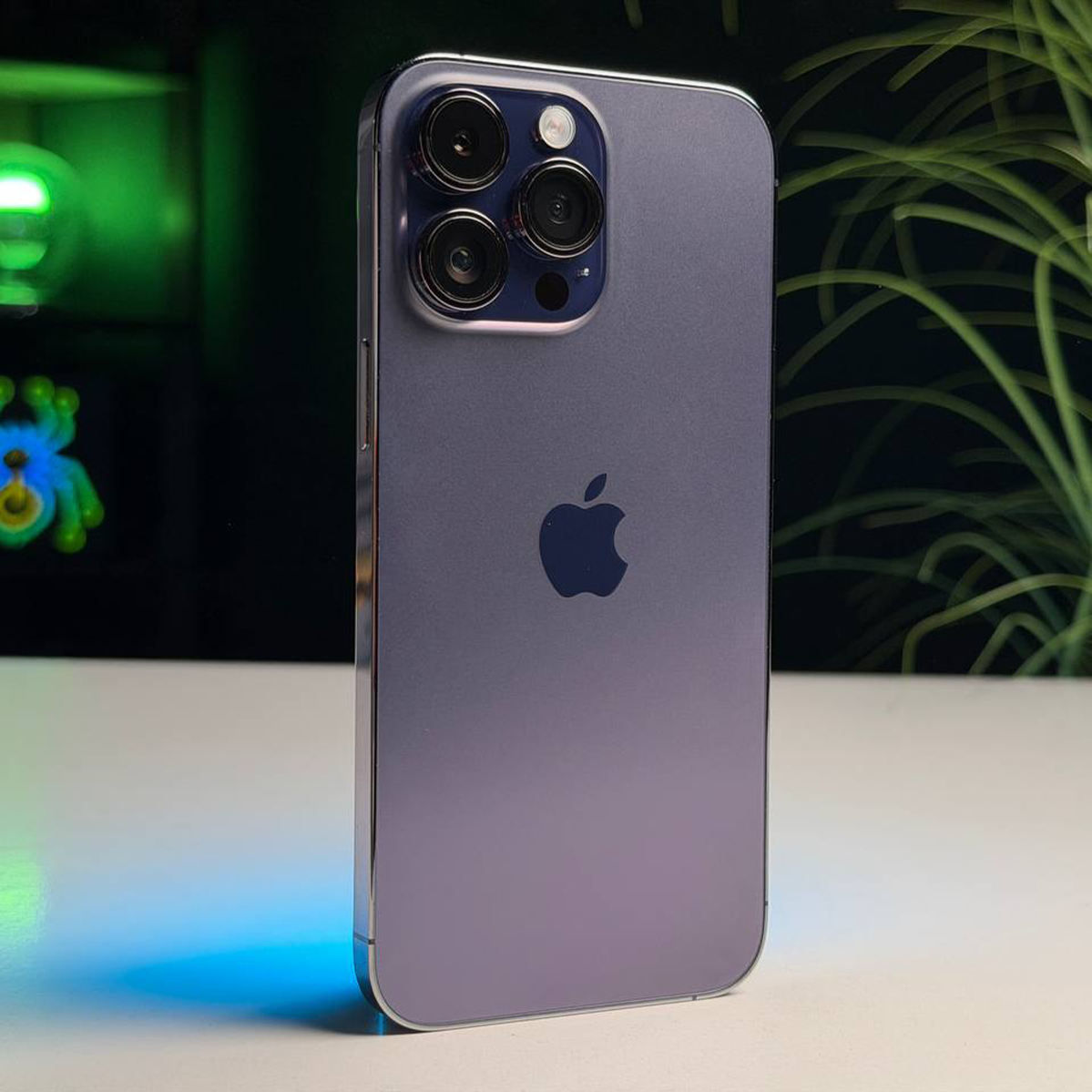 ВЖИВАНИЙ Б/У Apple iPhone 14 Pro Max 256GB Deep Purple (MQ9X3) - Стан: гарний | Акумулятор: 100% | Комплектація: iPhone, кабель | Гарантія: 3 міс.