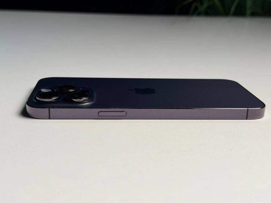 ВЖИВАНИЙ Б/У Apple iPhone 14 Pro Max 256GB Deep Purple (MQ9X3) - Стан: гарний | Акумулятор: 100% | Комплектація: iPhone, кабель | Гарантія: 3 міс.