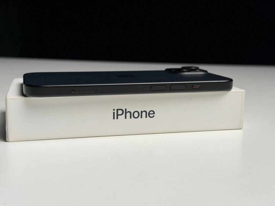 ВЖИВАНИЙ Б/У Apple iPhone 15 128GB Black (MTP03) - Состояние: хороший | Аккумулятор: 88% | Комплектация: полный | Гарантия: 3 мес.