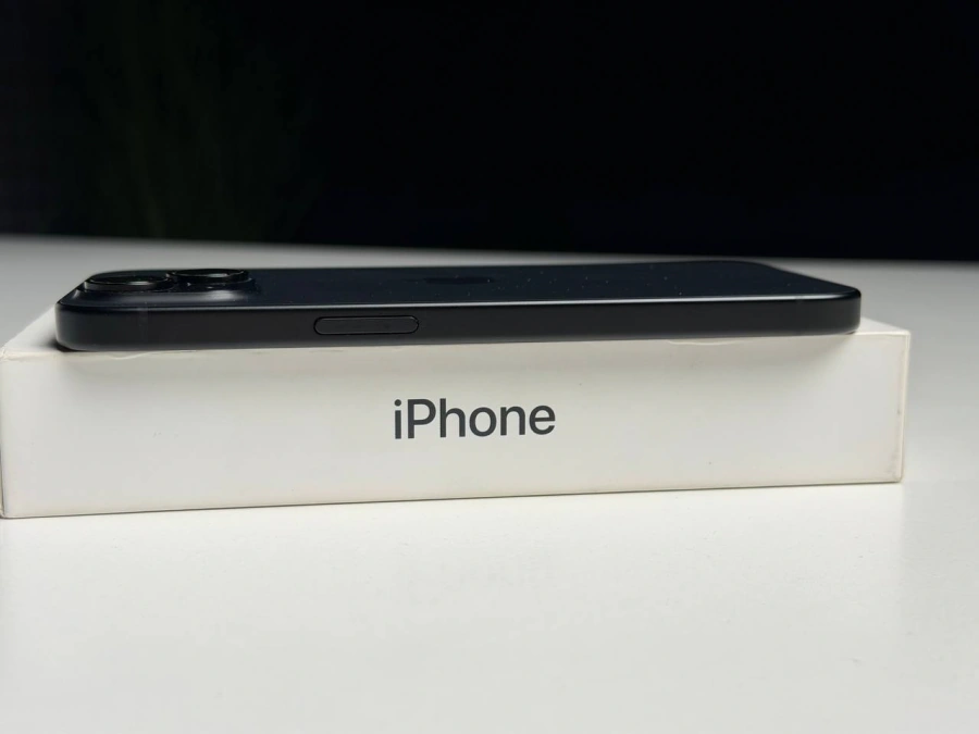 ВЖИВАНИЙ Б/У Apple iPhone 15 128GB Black (MTP03) - Состояние: хороший | Аккумулятор: 88% | Комплектация: полный | Гарантия: 3 мес.