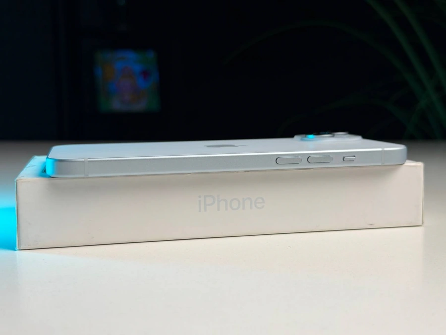 ВЖИВАНИЙ Б/У Apple iPhone 15 Plus 128GB Blue eSim (MTXV3) - Стан: гарний | Акумулятор: 89% | Комплектація: повний | Гарантія: 3 міс.