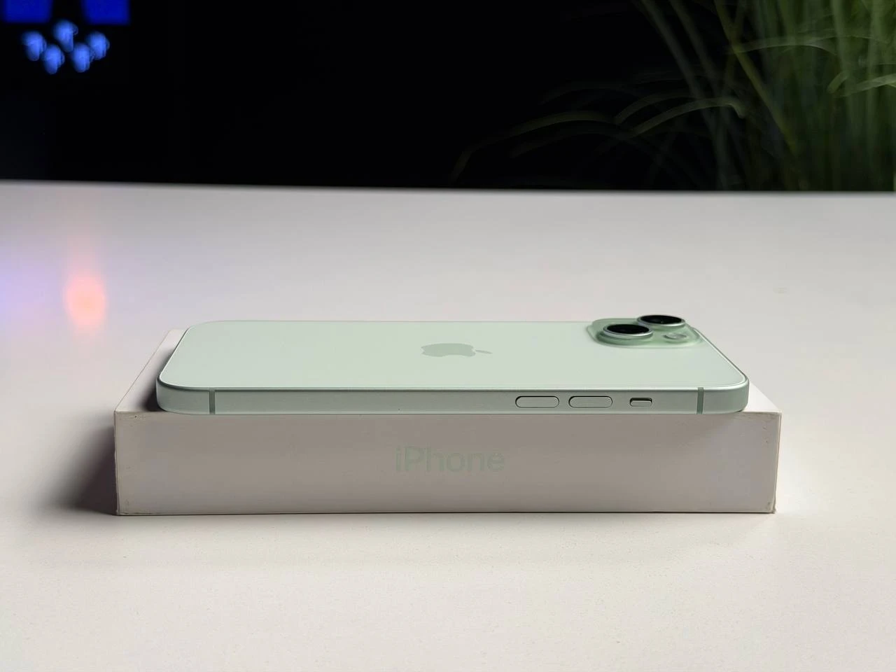 ВЖИВАНИЙ Б/У Apple iPhone 15 Plus 128GB Green eSim (MTXW3) - Стан: гарний | Акумулятор: 100% | Комплектація: повний | Гарантія: 3 міс.