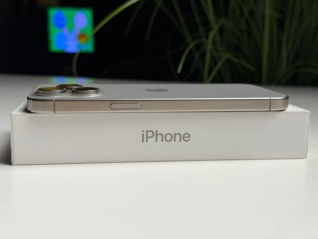 ВЖИВАНИЙ Б/У Apple iPhone 15 Pro Max 256GB Natural Titanium (MU793) - Состояние: хороший | Аккумулятор: 100% | Комплектация: полный | Гарантия: 3 мес.
