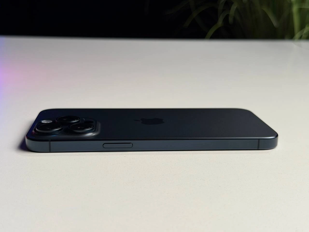 ВЖИВАНИЙ Б/У Apple iPhone 15 Pro Max 512GB Blue Titanium (MU7F3) - Стан: гарний | Акумулятор: 100% | Комплектація: iPhone, кабель | Гарантія: 3 міс.