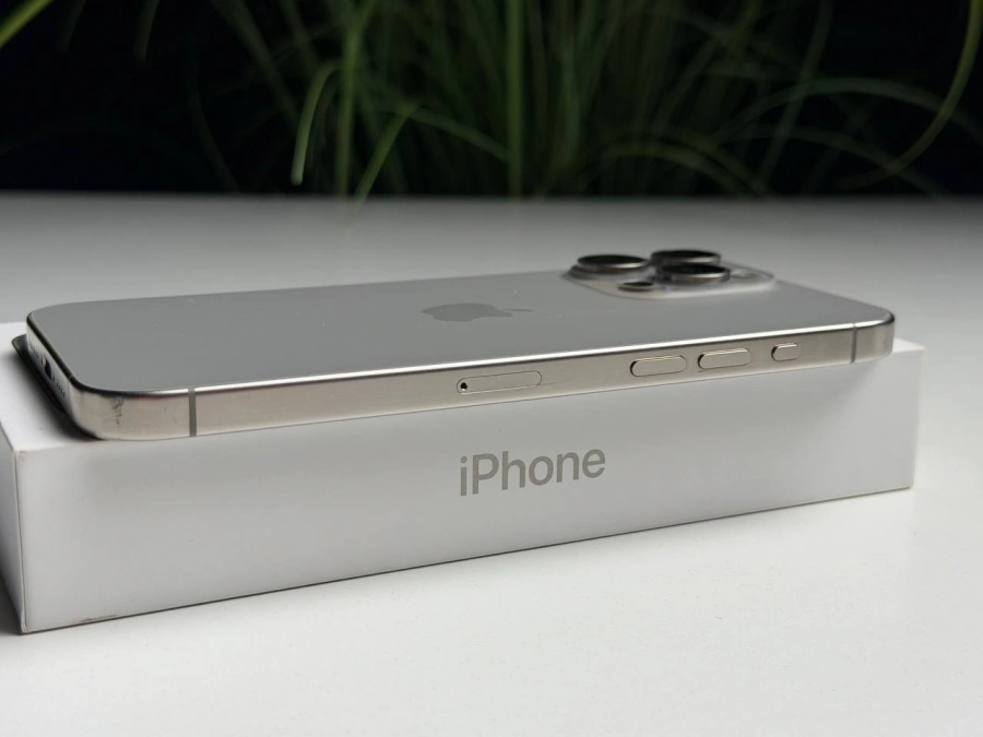 ВЖИВАНИЙ Б/У Apple iPhone 15 Pro Max 512GB Natural Titanium (MU7E3) - Состояние: хороший | Аккумулятор: 100% | Комплектация: полный | Гарантия: 3 мес.