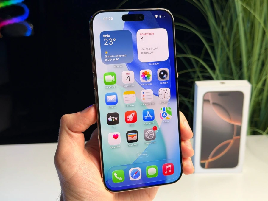 ВЖИВАНИЙ Б/У Apple iPhone 16 Pro Max 1TB Desert Titanium (MYX63) - Стан: гарний | Акумулятор: 93% | Комплектація: повний | Гарантія: 3 міс.