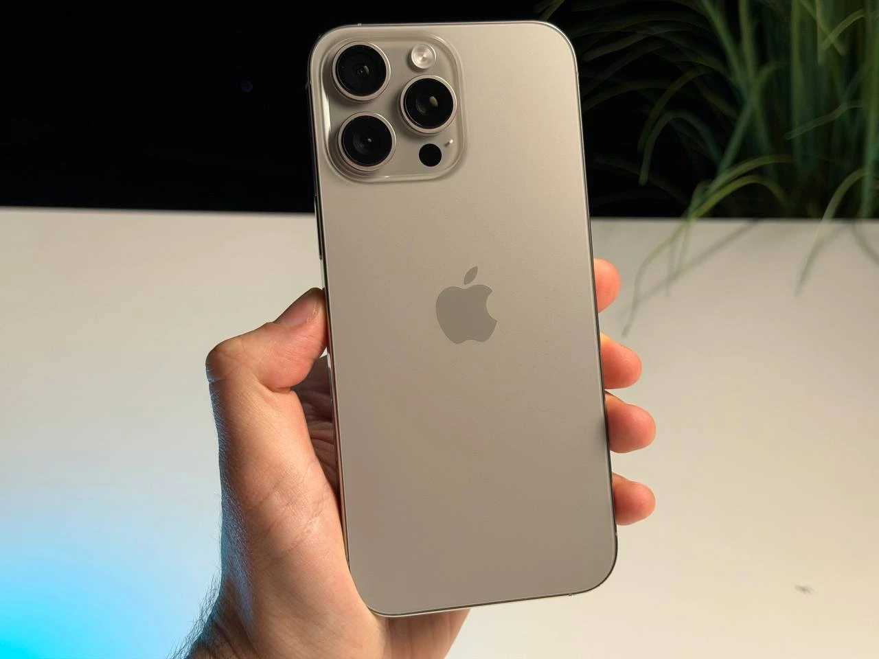 ВЖИВАНИЙ Б/У Apple iPhone 16 Pro Max 256GB Natural Titanium (MYWY3) - Стан: гарний | Акумулятор: 91% | Комплектація: iPhone, кабель | Гарантія: 3 міс.