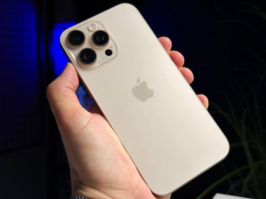 ВЖИВАНИЙ Б/У Apple iPhone 16 Pro Max 512GB Desert Titanium (MYX23) - Стан: гарний | Акумулятор: 97% | Комплектація: повний | Гарантія: 3 міс.