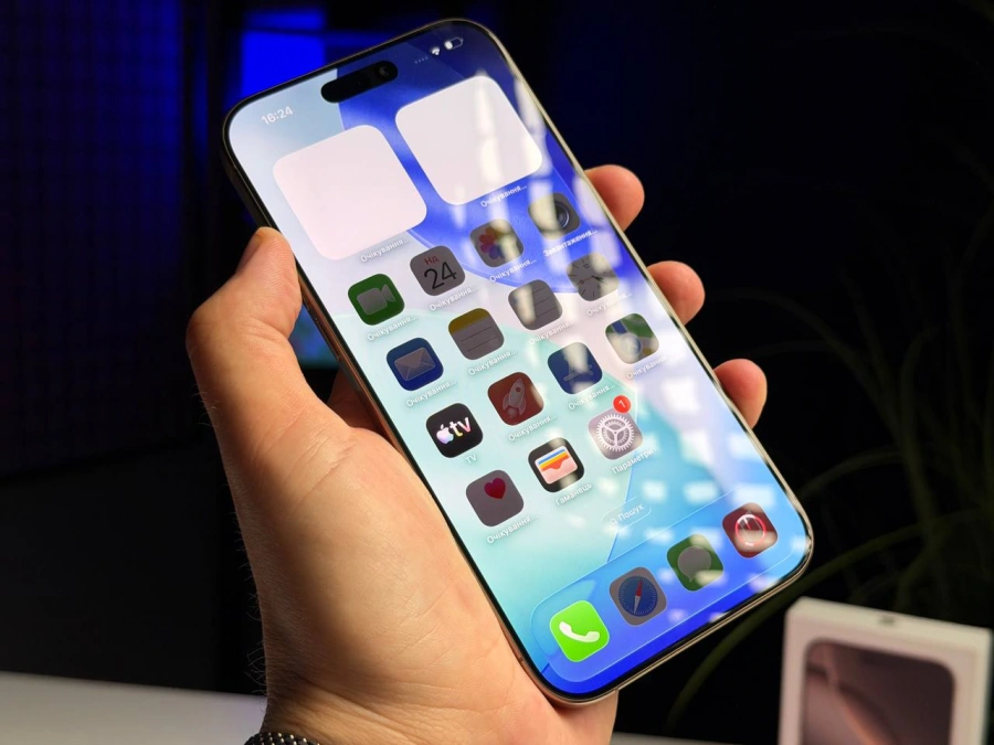 ВЖИВАНИЙ Б/У Apple iPhone 16 Pro Max 512GB Desert Titanium (MYX23) - Стан: гарний | Акумулятор: 97% | Комплектація: повний | Гарантія: 3 міс.