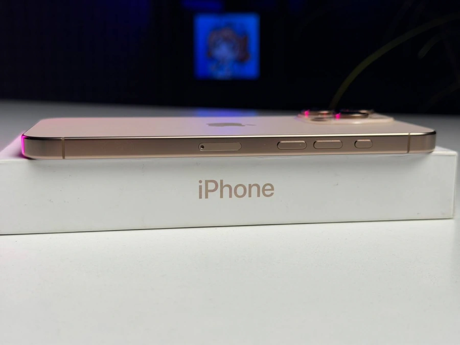 ВЖИВАНИЙ Б/У Apple iPhone 16 Pro Max 512GB Desert Titanium (MYX23) - Стан: гарний | Акумулятор: 97% | Комплектація: повний | Гарантія: 3 міс.