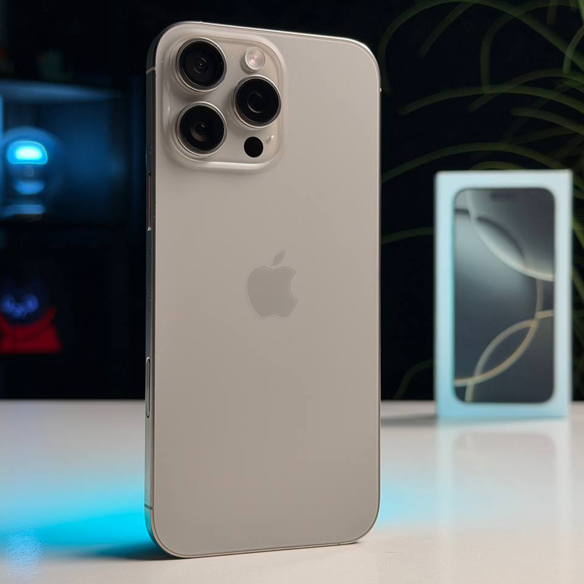 ВЖИВАНИЙ Б/У Apple iPhone 16 Pro Max 512GB Natural Titanium (MYX33) - Состояние: хороший | Аккумулятор: 97% | Комплектация: полный | Гарантия: 3 мес.