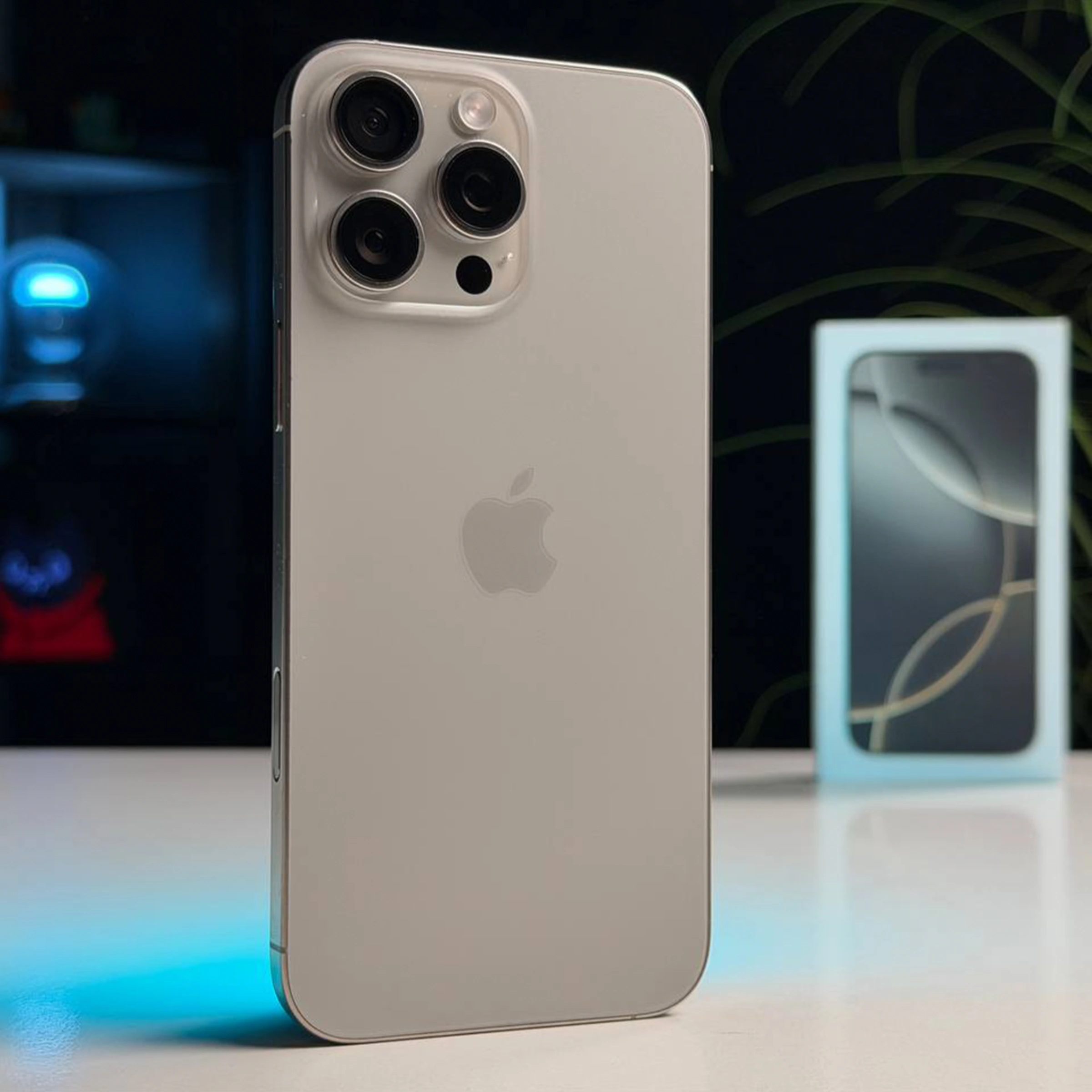 ВЖИВАНИЙ Б/У Apple iPhone 16 Pro Max 512GB Natural Titanium (MYX33) - Состояние: хороший | Аккумулятор: 97% | Комплектация: полный | Гарантия: 3 мес.