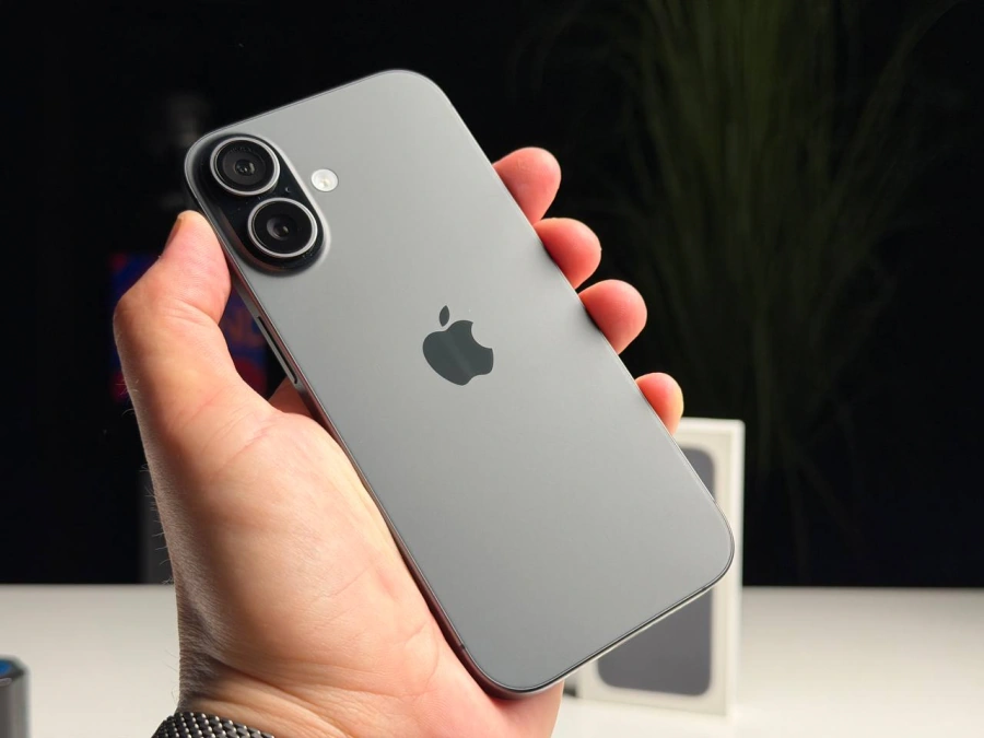 ВЖИВАНИЙ Б/У Apple iPhone 17 256GB Black (MG6J4) - Состояние: хороший | Аккумулятор: 100% | Комплектация: полный | Гарантия: 3 мес.