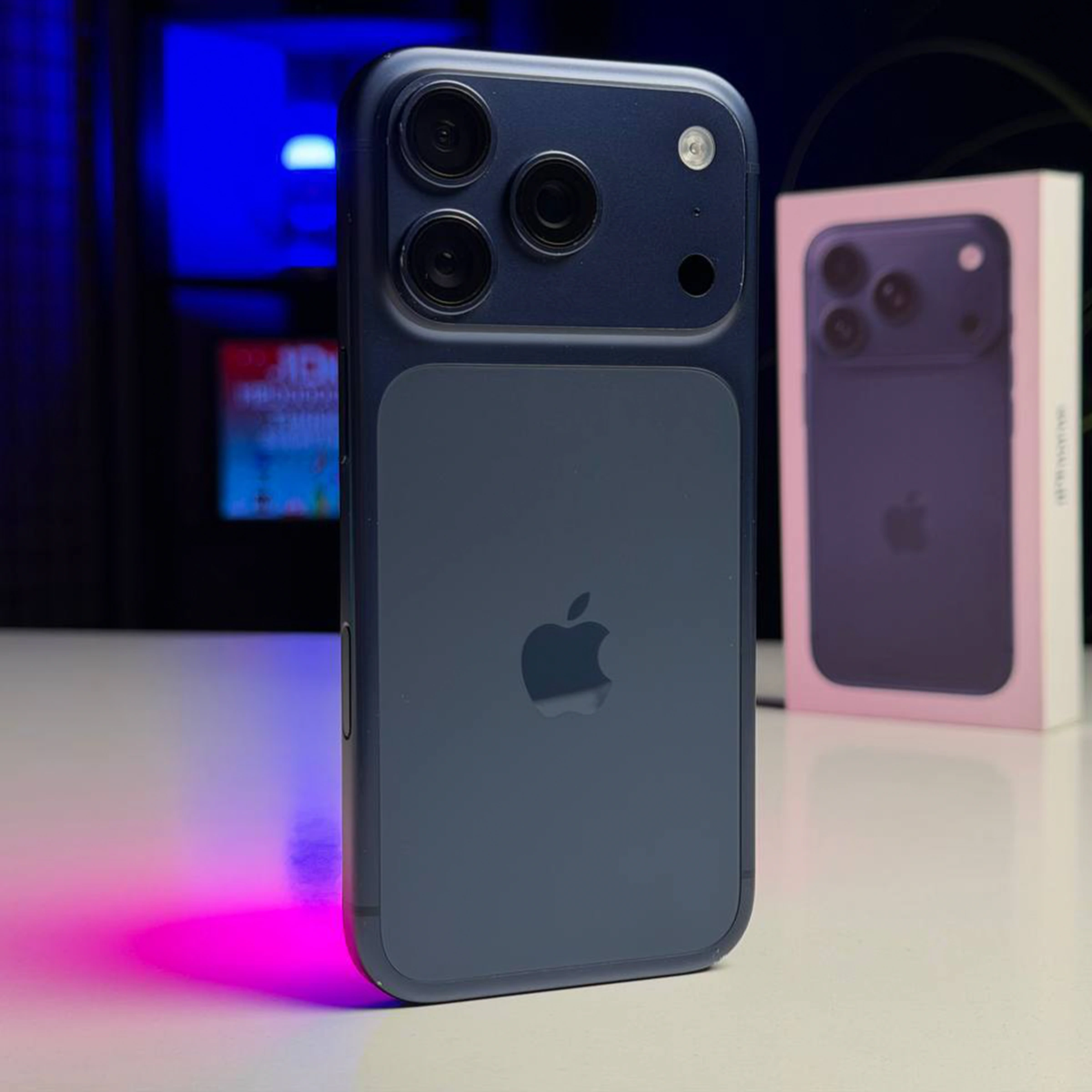 ВЖИВАНИЙ Б/У Apple iPhone 17 Pro 1TB Deep Blue (MG8R4) - Стан: задовільний | Акумулятор: 98% | Комплектація: повний | Гарантія: 3 міс. ВЖИВАНИЙ Б/У Apple iPhone 17 Pro 1TB Deep Blue (MG8R4) - Стан: задовільний | Акумулятор: 98% | Комплектація: повний | Гарантія: 3 міс.