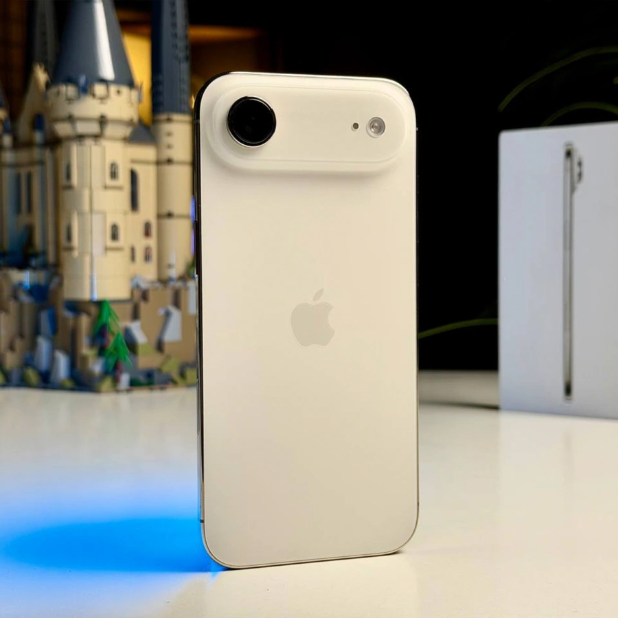 ВЖИВАНИЙ Б/У Apple iPhone Air 256GB Light Gold (MG2N4, MG1A4, MG294) - Стан: гарний | Акумулятор: 100% | Комплектація: повний | Гарантія: 3 міс.