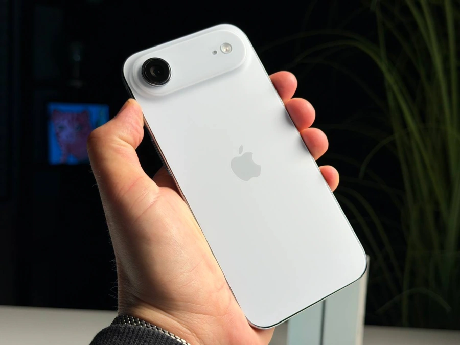 ВЖИВАНИЙ Б/У Apple iPhone Air 256GB Sky Blue (MG2P4, MG1D4, MG2A4) - Состояние: хороший | Аккумулятор: 100% | Комплектация: полный | Гарантия: 3 мес.