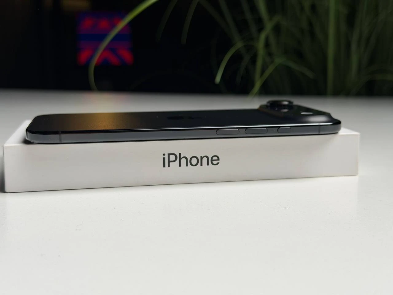 ВІТРИННИЙ Apple iPhone Air 256GB Space Black (MG2L4, MG184, MG274) - Стан: ідеальний | Акумулятор: 100% | Комплектація: повний + скло NEU Chatel | Гарантія: 6 міс.