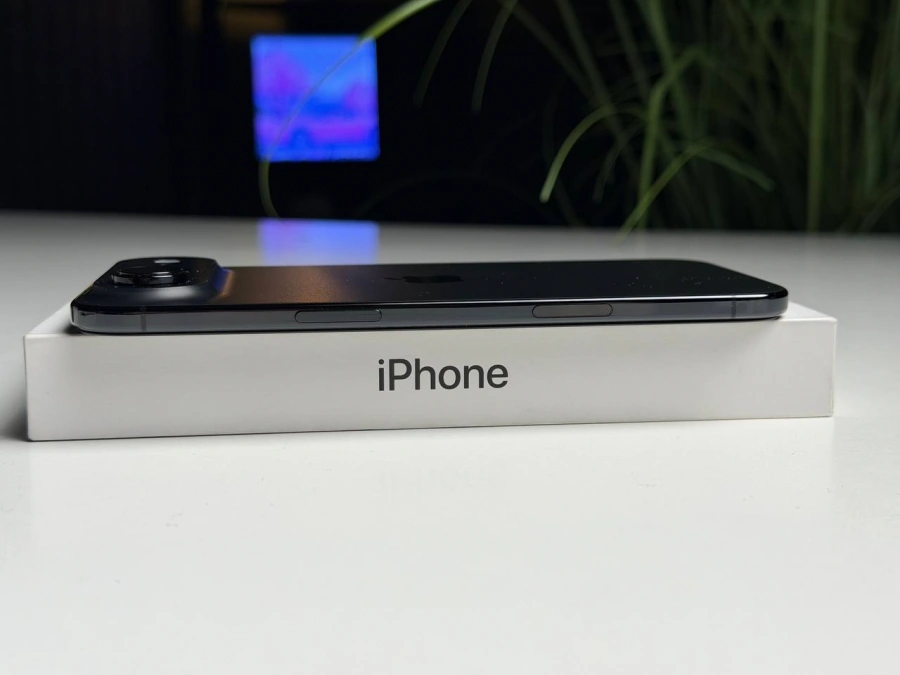ВІТРИННИЙ Apple iPhone Air 256GB Space Black (MG2L4, MG184, MG274) - Стан: ідеальний | Акумулятор: 100% | Комплектація: повний + скло NEU Chatel | Гарантія: 6 міс.