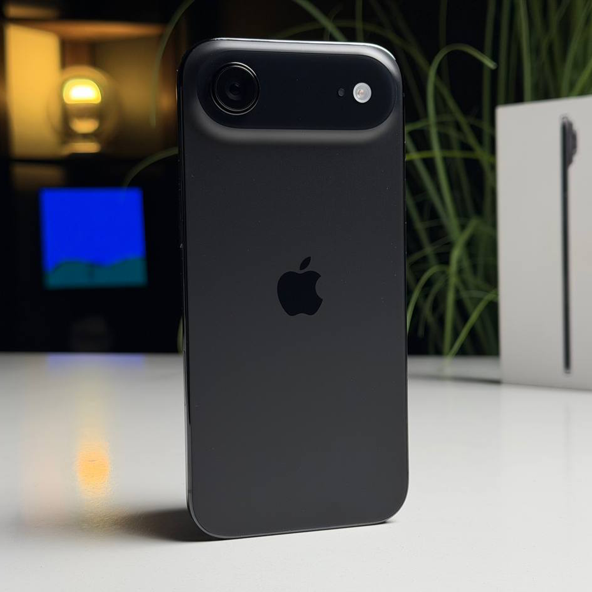 ВІТРИННИЙ Apple iPhone Air 256GB Space Black (MG2L4, MG184, MG274) - Стан: ідеальний | Акумулятор: 100% | Комплектація: повний + скло NEU Chatel | Гарантія: 6 міс.