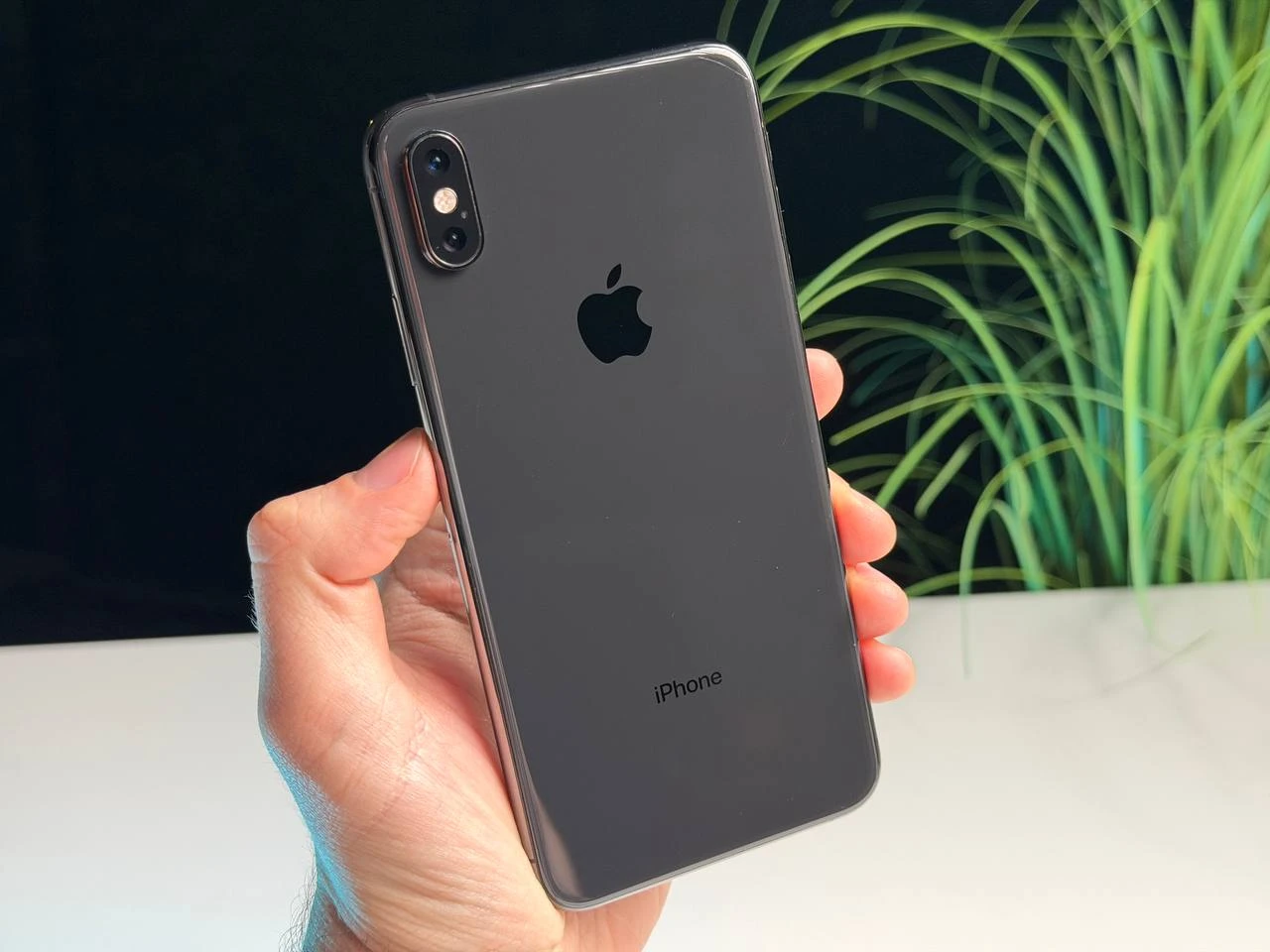 ВЖИВАНИЙ Б/У Apple iPhone XS Max 256GB Space Gray (MT682) - Состояние: хороший | Аккумулятор: 100% | Комплектация: iPhone, кабель | Гарантия: 3 мес.