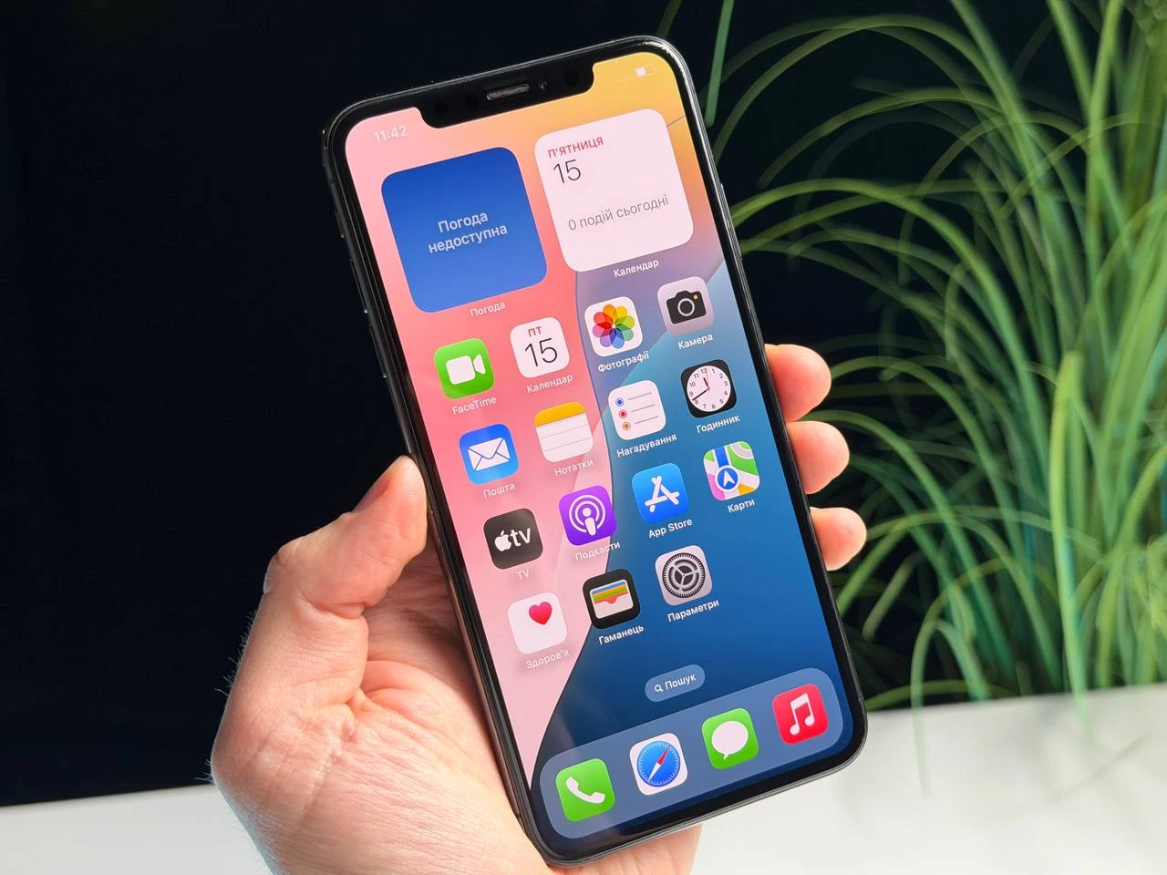 ВЖИВАНИЙ Б/У Apple iPhone XS Max 256GB Space Gray (MT682) - Состояние: хороший | Аккумулятор: 100% | Комплектация: iPhone, кабель | Гарантия: 3 мес.