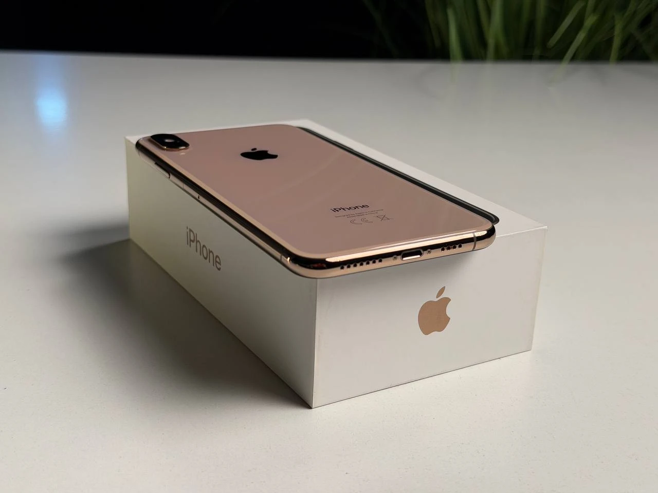ВЖИВАНИЙ Б/У Apple iPhone XS Max 64GB Gold (MT522) - Состояние: хороший | Аккумулятор: 100% | Комплектация: полный | Гарантия: 3 мес.