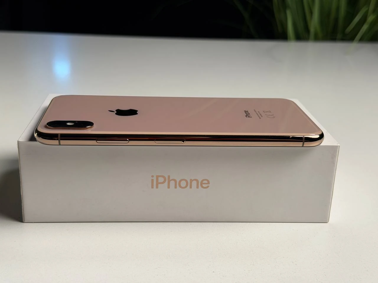 ВЖИВАНИЙ Б/У Apple iPhone XS Max 64GB Gold (MT522) - Состояние: хороший | Аккумулятор: 100% | Комплектация: полный | Гарантия: 3 мес.