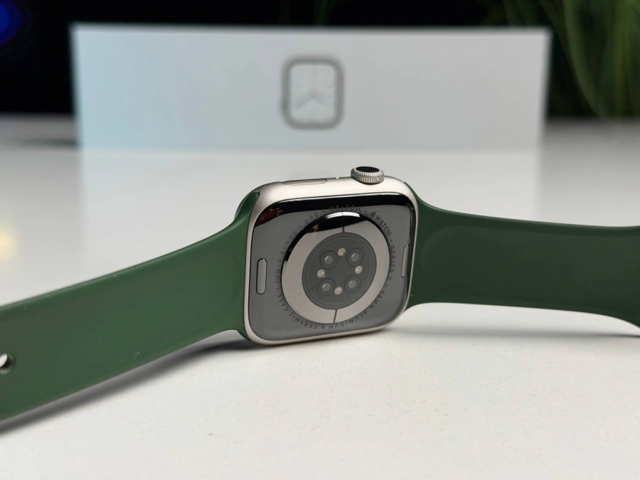 ВЖИВАНИЙ Б/У Apple Watch Series 7 GPS 45mm Starlight Aluminum Case with Starlight Sport Band (MKN63) - Стан: гарний | Акумулятор: 100% | Комплектація: повний | Гарантія: 3 міс.