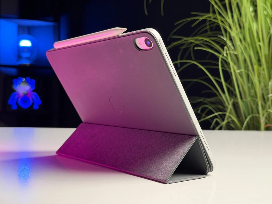 ВЖИВАНИЙ Б/У iPad Pro 11" 2018 Wi-Fi + Cellular 256GB Silver (MU172, MU1D2) - Стан: гарний | Акумулятор: 79% | Комплектація: iPad, Pencil, чохол | Гарантія: 3 міс.